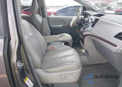 2014 Toyota Sienna Xle V6 8 Passenger из США, поврежденный, VIN 5TDYK3DC8ES459820